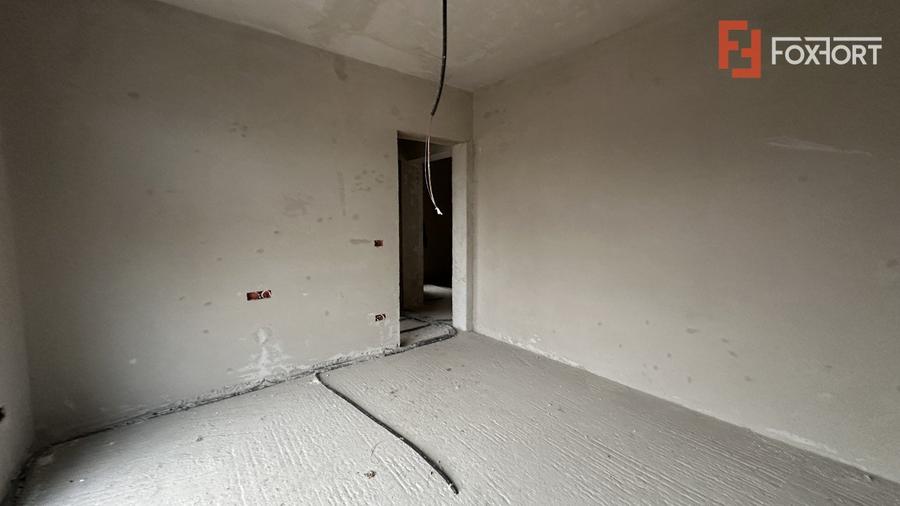 Duplex 3 camere, 96 mp, in Mosnita Noua