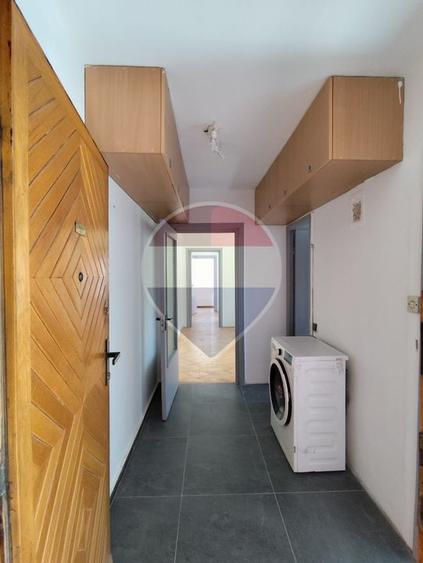Apartament 3 camere, pet friendly, centrala gaz, Bulevardul Cetatii