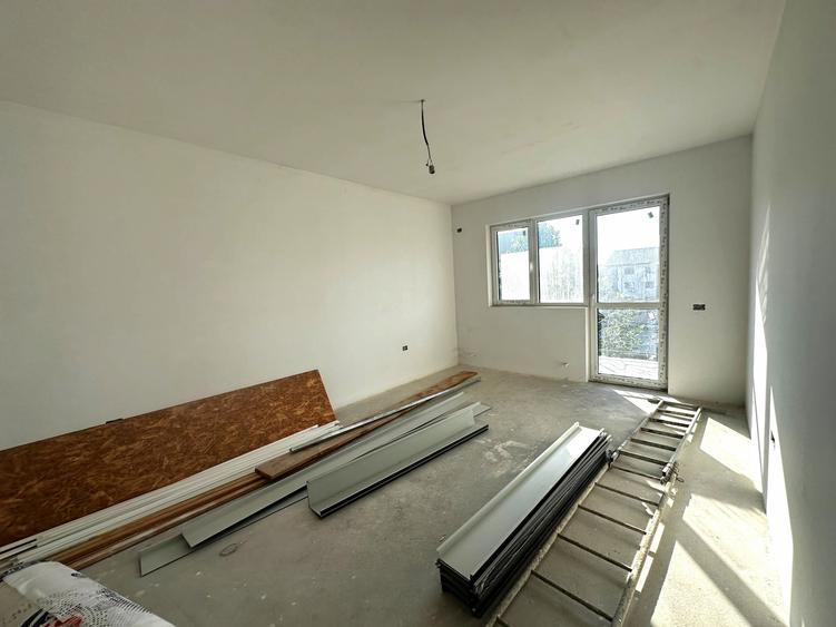 COMISION 0%! 5 camere - spatioase - 126mp in Dobroesti - Marului