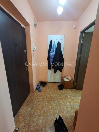 Obor, Colentina, Teiul Doamnei vav Sectia 7 Politie, 15 min., metrou - 10