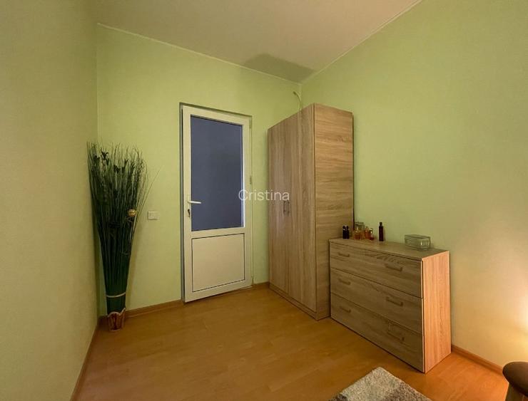 Persoana fizica vand garsoniera la mansarda - 11