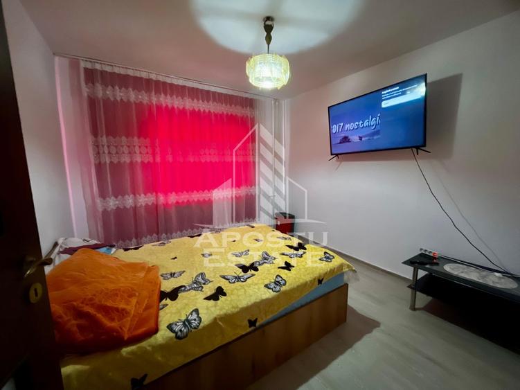 Apartament 3 camere,etaj 3,zona UMT