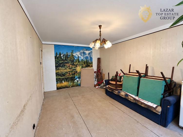Apartament 2 camere zona 300 de vanzare