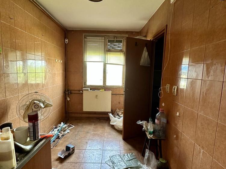 Ultra Pozitionat! 3 Camere la Metrou Valea Ialomitei & Kaufland,Renovare