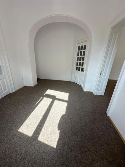 Casa D+P 120 mp curte 40 m