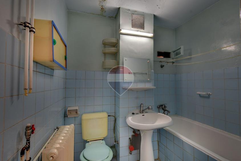 Apartament cu 3 camere de vânzare, zonă ultracentrală Timișoara
