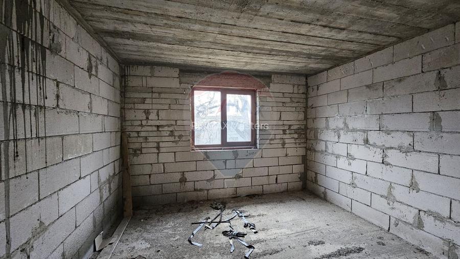 Casă / Vilă cu 12 camere, teren intravilan de 2869mp în Siminicea, SV - 23