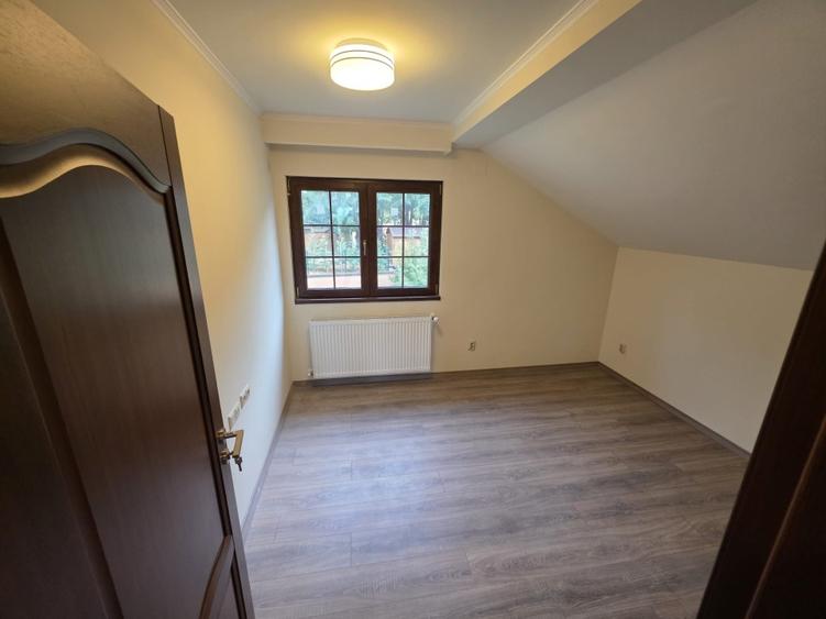 DIRECT PROPRIETAR – CASĂ CONSTRUITĂ PENTRU UZ PROPRIU, NU DE DEZVOLTATOR/162 mp