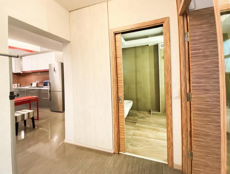 Apartament 3 camere Designer Camera de Comert