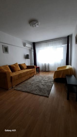 Victoriei,Titulescu stradal, 2 cam, dec, et 5/10,renovat, mobilat,utilat
