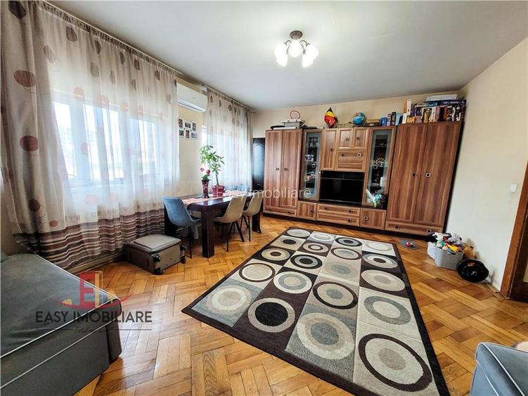 Apartament 4 camere , Piata Matei Corvin , 95mp , Semi-Central - 2