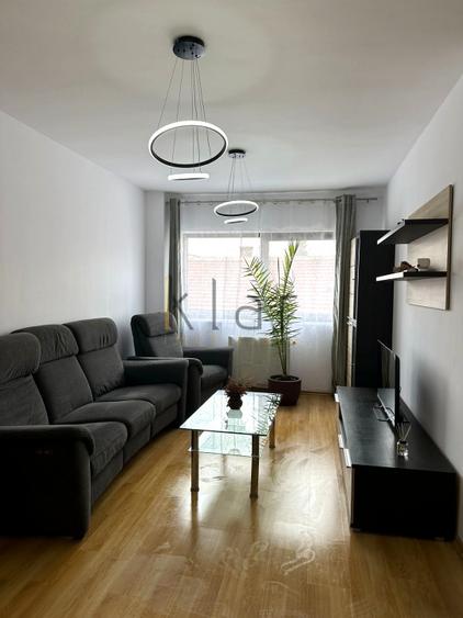 Apartament 3 camere 75mp, Centru, zona Closca