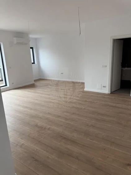 APARTAMENT 3 CAMERE /MRS GRADINILE