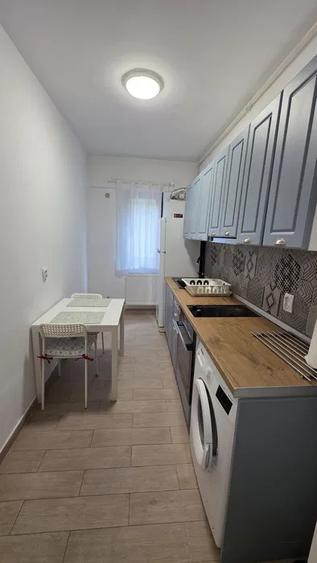 Garsoniera, decomandata, 35 mp, centrala proprie, ac, Bucurestii Noi