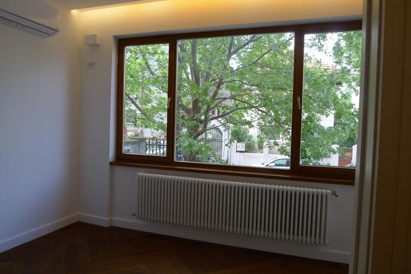 Inchiriere vila renovata D+P+1 Cotroceni metrou Eroilor ideala firma