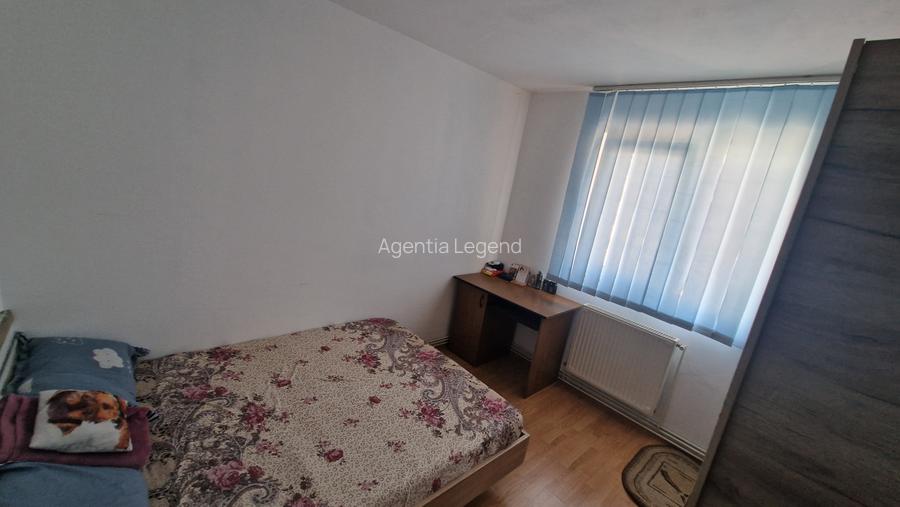 Apartament 3 camere Tractorul - 10