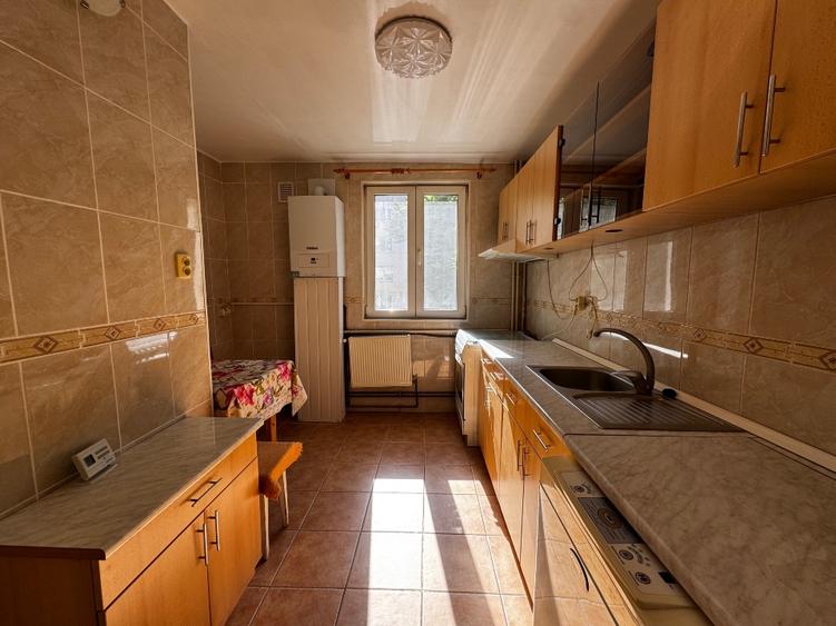 Apartament 3 camere 1 Decembrie 1918/Titan - complet renovat - centrala proprie