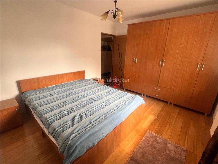 2 camere, decomandat, Decebal, Metrou Piata Muncii comision 0 - 7