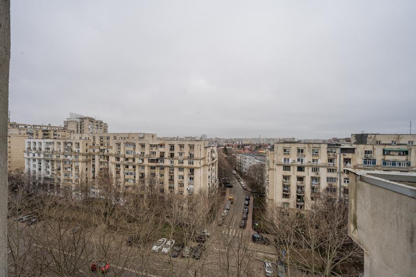 Locație Premium: 3 Camere pe Bulevardul Burebista – Renovat & Gata de Mutare
