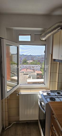 1 Mai - Clucerului, 2 camere, etaj 10,dec, proaspat renovat,mobilat modern, €450