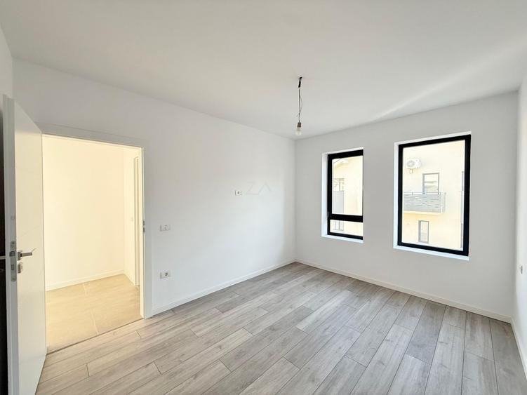 Bloc nou cu finisaje superioare. Etaj intermediar. Loc de parcare