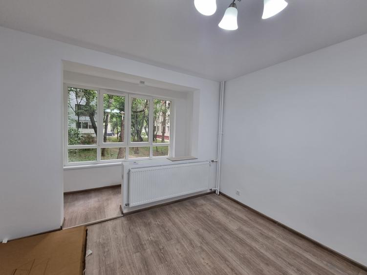 Apartament cu 3 camere de inchiriat in zona Piata Resita