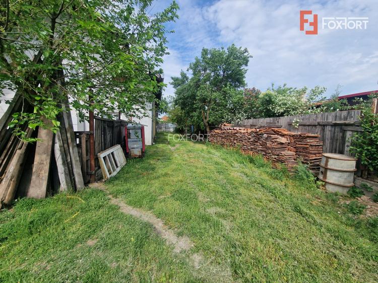 Casa cu 3 camere si teren de 2096 mp in Ianova - 10
