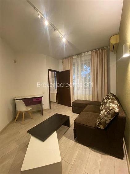 INCHIRIERE APARTAMENT 5 CAMERE DUPLEX ZONA NICOLAE CARAMFIL HERASTRAU SECTOR 1 - 10