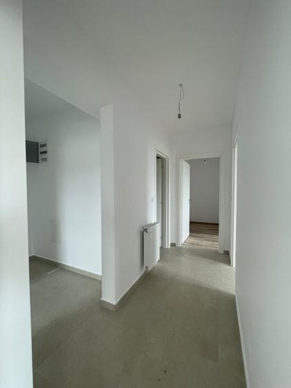 Apartament 3 camere în clădire cu 4 etaje - Rainbow