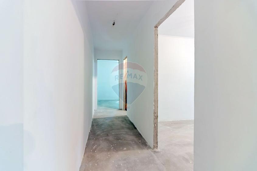 Apartament cu 3 camere de vânzare/Brancoveanu/