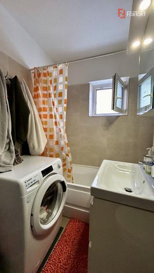 Apartament cu 2 camere, etaj 3 - zona Lipovei