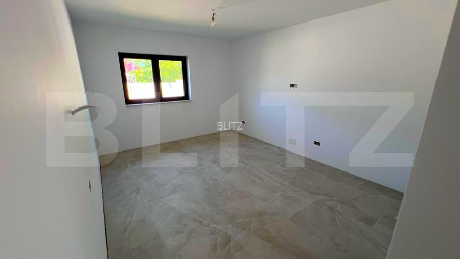Casă cu 3 camere, 90 mp, pe un nivel,  454 mp teren, cartier Orizont - 7
