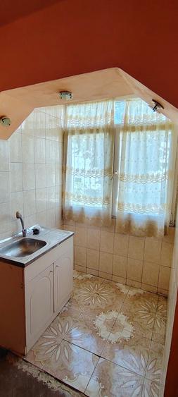 Apartament 2 camere la etaj 1