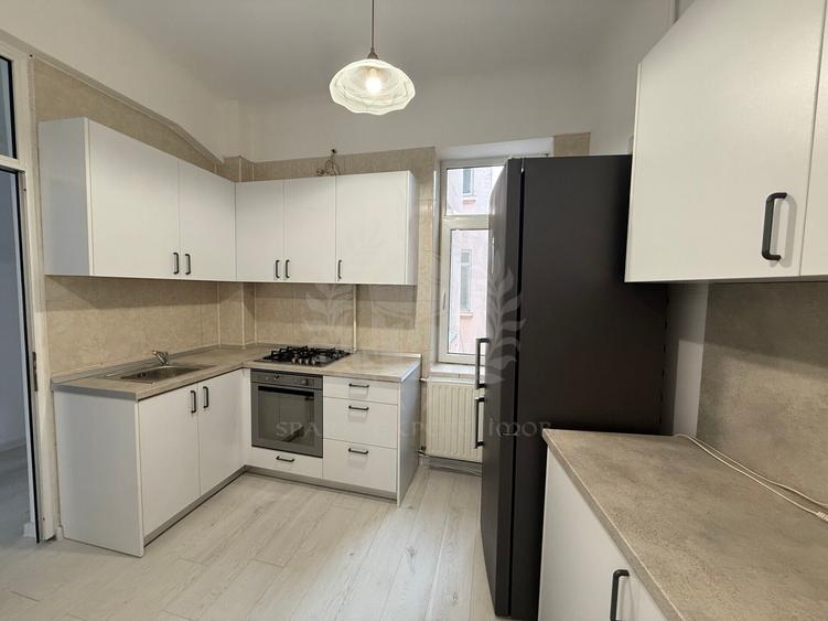 Apartament 2 camere / Spatiu comercial, zona Ultacentrala, Ploiesti