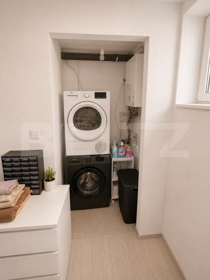 Casa de vanzare, 500 mp, zona Reghin