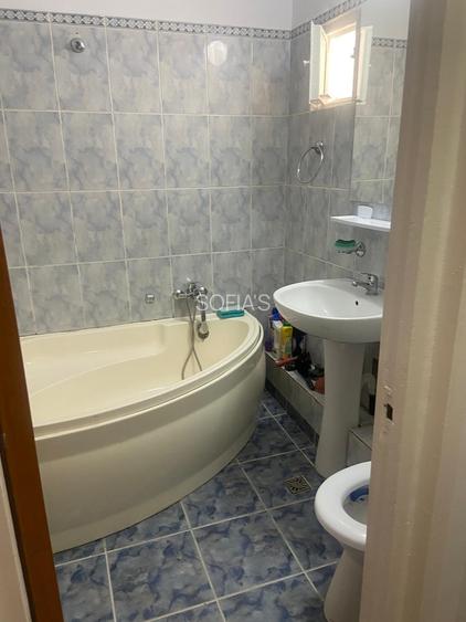 Ofer spre inchiriere apartament 3 camere - 4