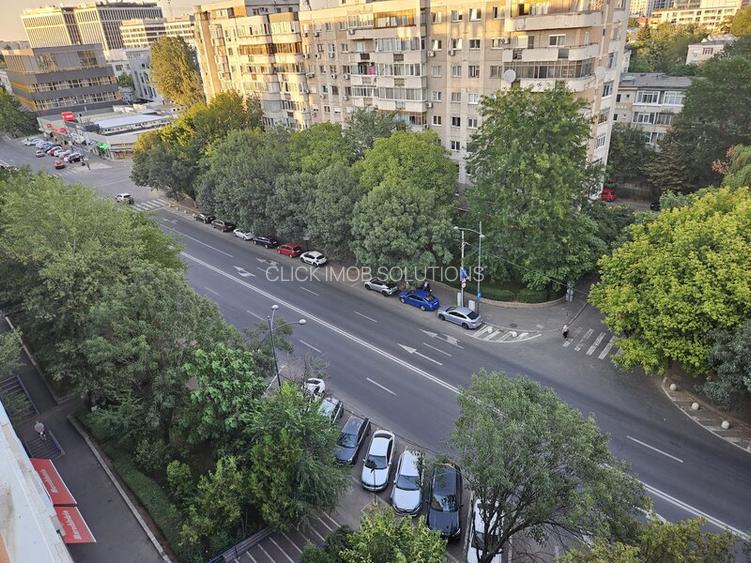 Tineretului Vacaresti- bloc reabilitat- doua grupri sanitare - 9