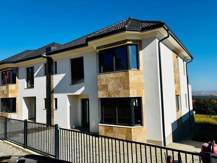 Duplex, 168 mp utili, teren individual 600 mp, 4 dormitoare | sat Gheorgheni