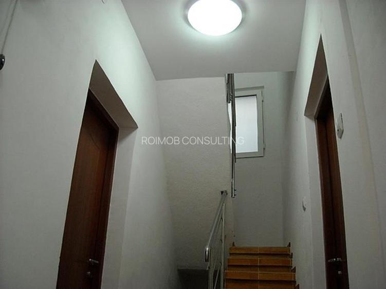 Piata Alba Iulia, vila P+1, 6 camere, curte 110mp - 6