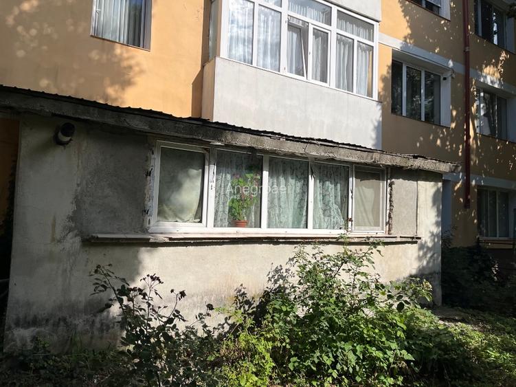 Vand ca spatiu comercial apartament 4 camere - 6