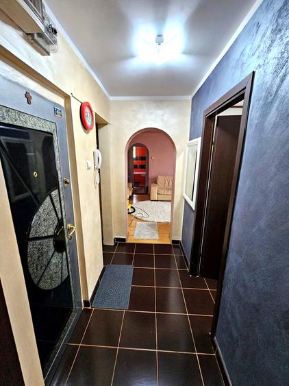 Apartament 3 camere, 60 mp- Podu Ros
