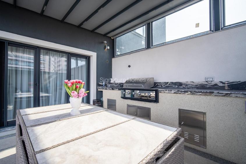 Vila Exclusivista cu 6 Dormitoare, Finisaje din Marmura si Curte mare - 25