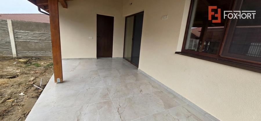 Duplex plan parter in spate la Valery Mosnita Noua