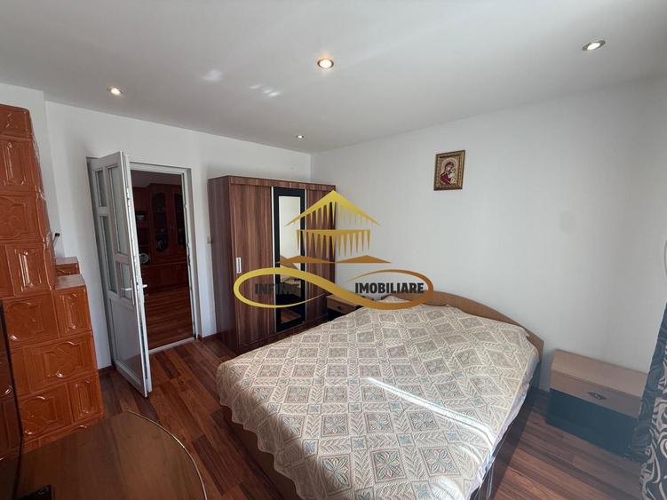 Casa de vanzare in Bacau Saucesti spatioasă cu etaj separat
