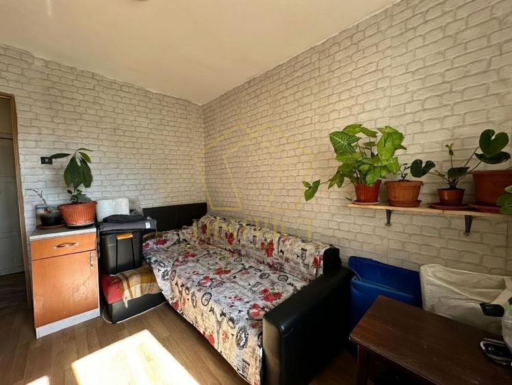 Apartament spatios cu 4 camere | Zona Sagului