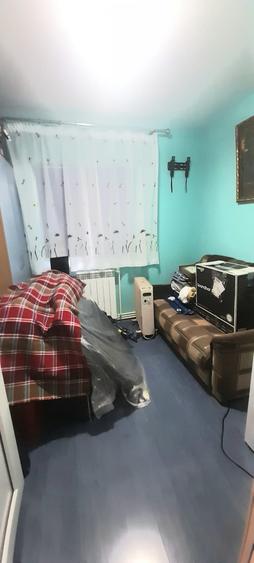Vanzare apartament cu 4 camere si 2 bai, decomandat, etaj 1/4 zona CET
