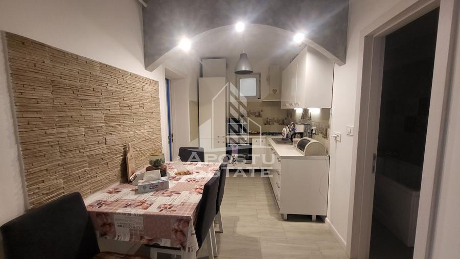 Apartament cu 3 camere,2 bai,renovat,complet mobilat utilat,Girocului