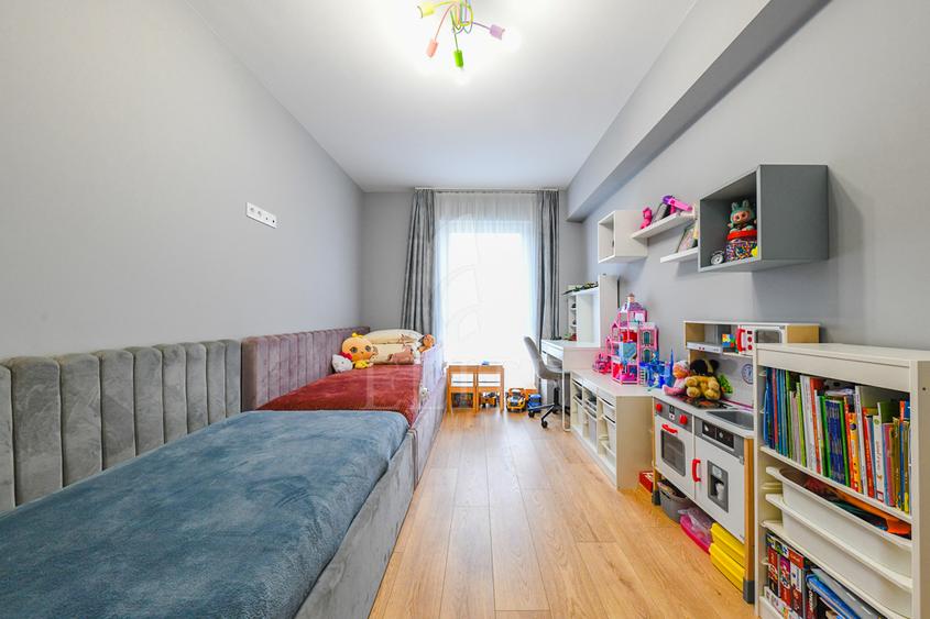 Apartament 3 camere în zona CAMPULUI