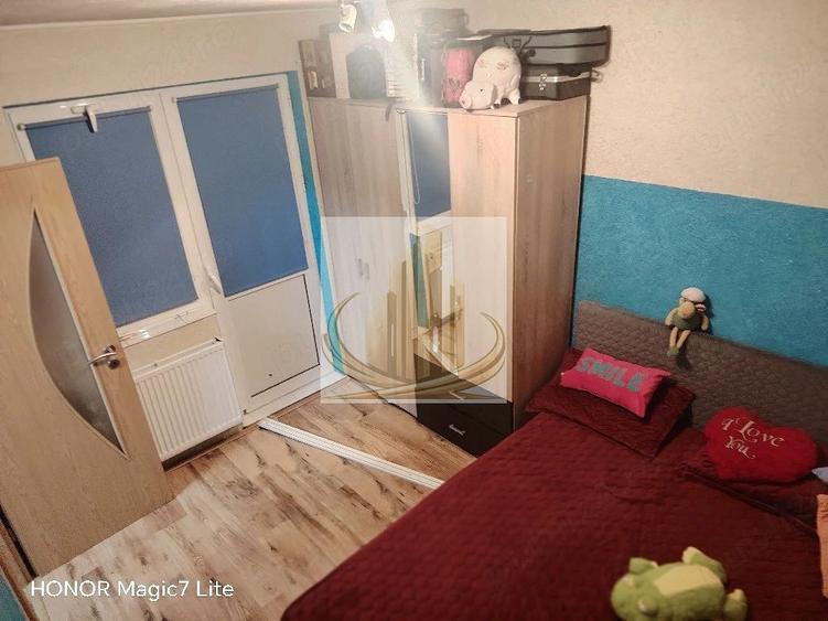 Apartament la etajul 1, baie cu geam și bucătărie închisă | Calea Șagu