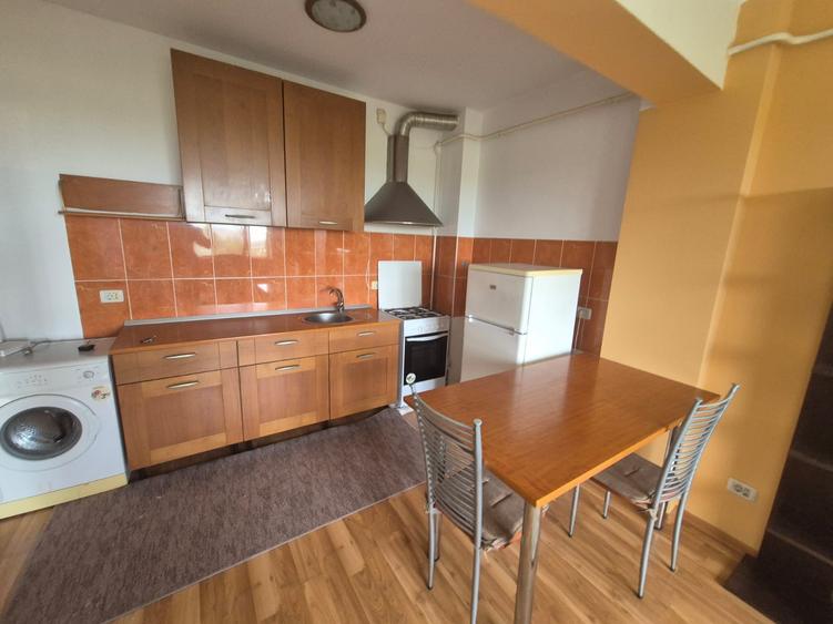 Apartament 2 camere Zamca de inchiriat
